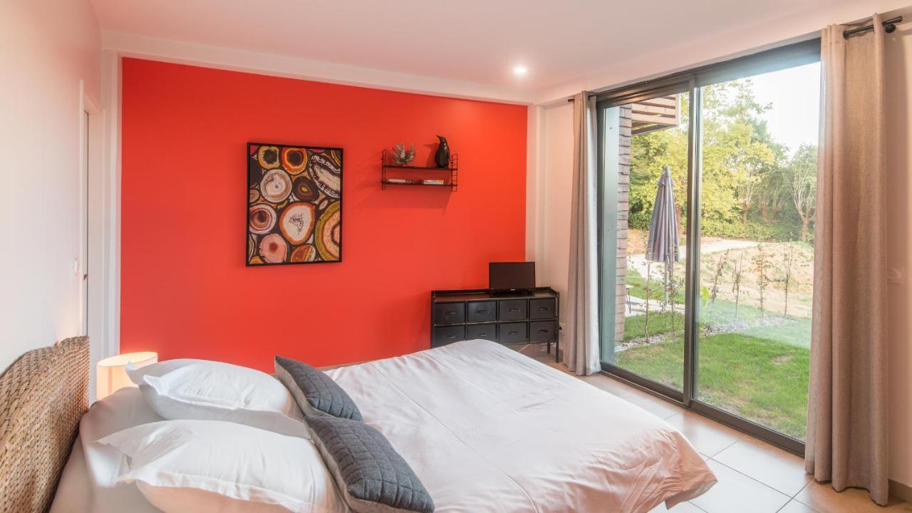 Plein Soleil Avec Jacuzzi Privatif Et Parking Prive Apartment Sarlat